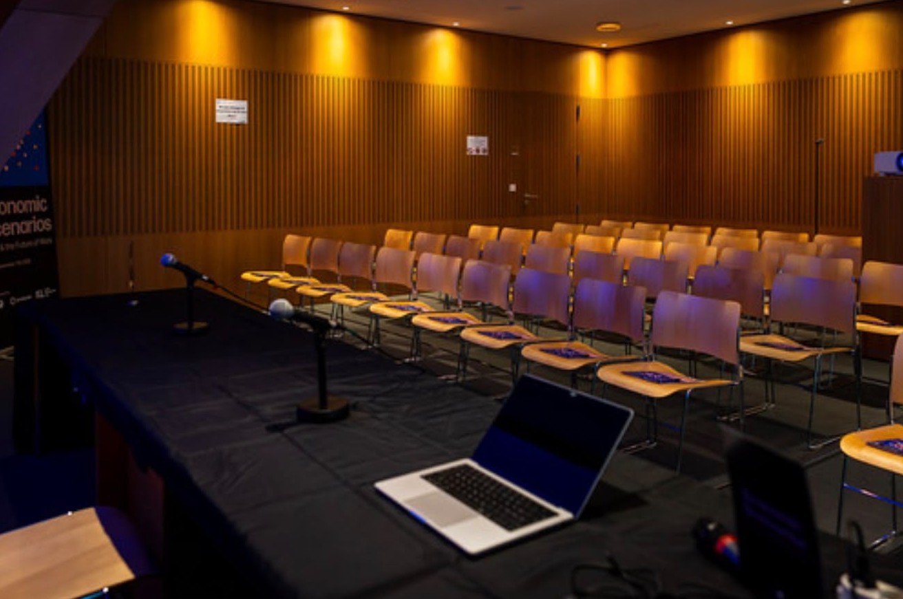 The room before opening
